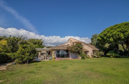 Santa Giulia Villa | A Cala d Oro et plage privée pour 8