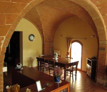 Fabbrica Bed & Breakfast | A Casa di Lizzy B&B