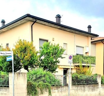 Lodi Apartment | A casa di Vale