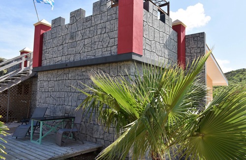 Soto Apartment | A castle apartment with a Caribbean flair