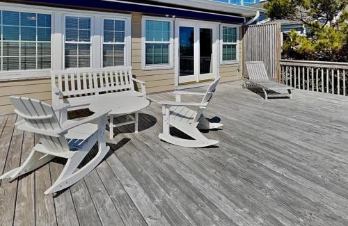 Topsail Beach House | A Charm of Finches