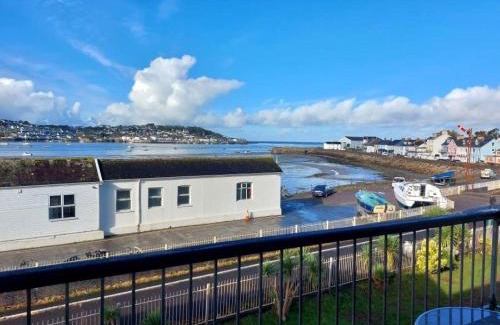 Instow Apartment | A charming 2 bed apartment overlooking the estuary