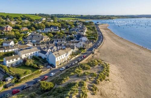 Instow Apartment | A charming 2 bed apartment overlooking the estuary