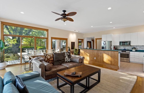 Wilmington House | A charming 4-bedroom waterfront with a private dock retreat that offers a secluded serene getaway!