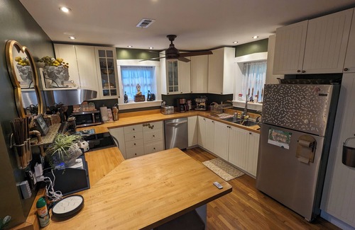 Hermann Cottage | A Charming and Private Cottage in the historic downtown of Hermann, Missouri.