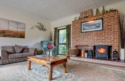 Holme House | A charming and very comfortable four-bedroom house in a superb private position