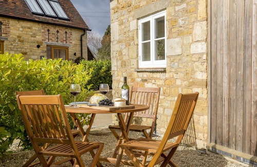 Stretton on Fosse Cottage | A charming cottage newly refurbished to provide a comfortable living space.