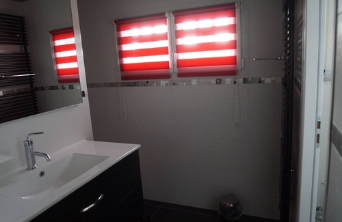 Vedene House | A COMFORTABLE ROOM