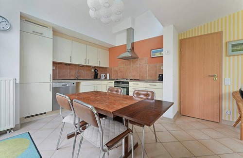 Ouddorp House | A comfortably furnished holiday home by the sea with a spacious garden and privacy for 6 people.