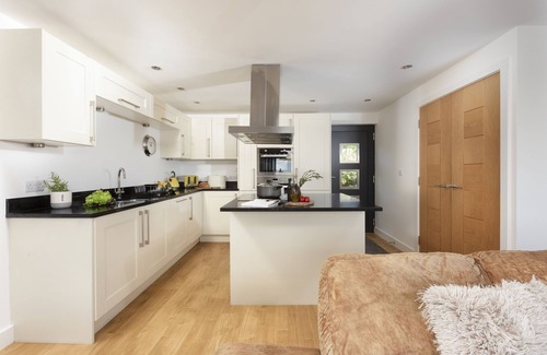 St. Agnes House | A contemporary eco-home, with breath-taking countryside views.