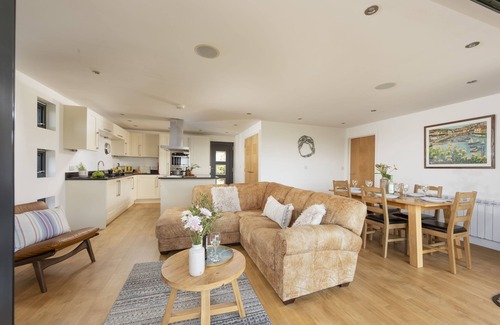St. Agnes House | A contemporary eco-home, with breath-taking countryside views.