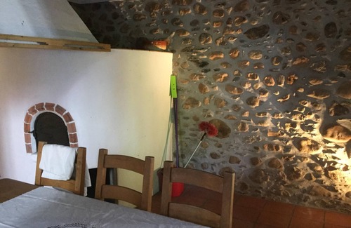 Casal de Ermio House | A converted farmhouse with private swimming pool and courtyard.
