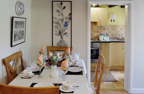 Talsarnau Cottage | A cosy cottage for four with a wood burner and large, shared garden.