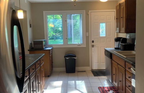 Kingston House | A Cozy Country House - Family Sized w/Game Room and Large Property!