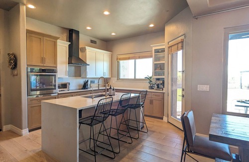 East Mesa House | A D O B E - E S T A T E