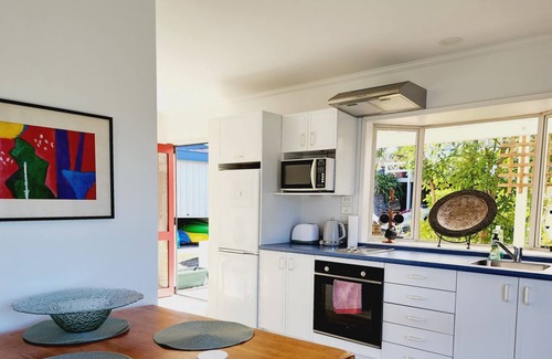 Monaco House | A delightful cabin right on the waterside in Monaco peninsula