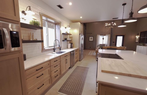 Woodland Park House | A Delightful Newly Constructed Luxury Studio minutes from central Woodland Park