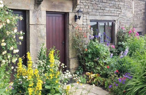 Sparrowpit Cottage | A fantastic location with stunning south facing views.