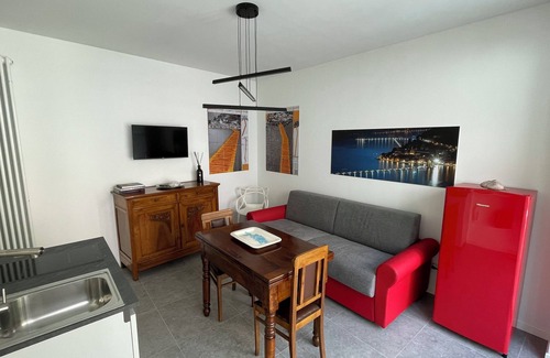 Lovere Apartment | A few steps from the lake, apartment with terrace in the heart of Lovere