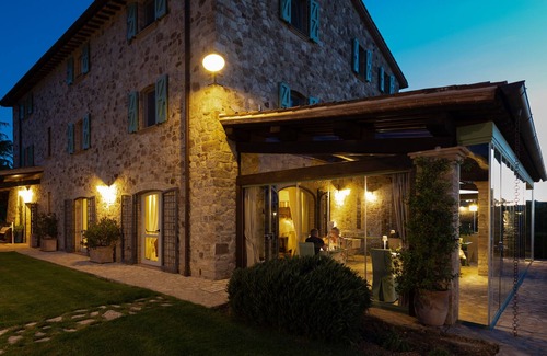 Fratta Todina Villa | A five-star service built to measure in an exclusive and elegant home in Umbria.
