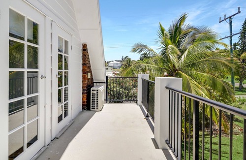 Emu Park House | "A" FRAME ON FERGUSON