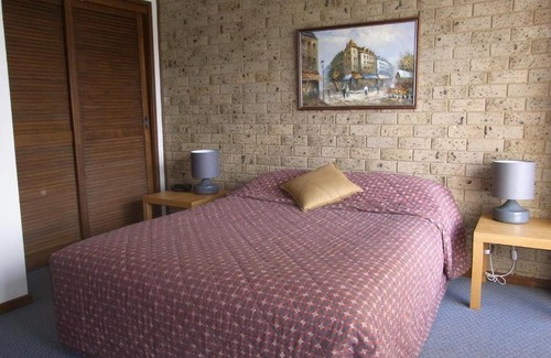 Goulburn Villa | A Furnished Townhouse in Goulburn