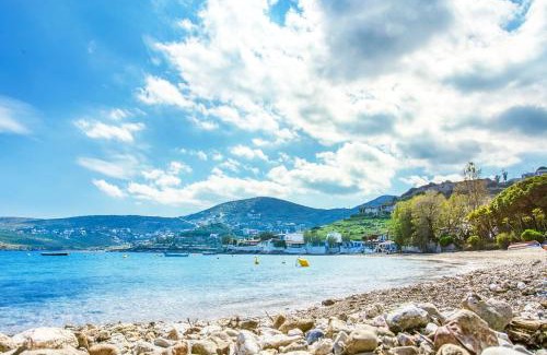 Ormos Agiou Ioannou House | A gem next to the sea and close to the airport