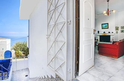 Ormos Agiou Ioannou House | A gem next to the sea and close to the airport