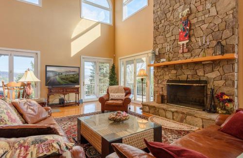 Boone House | A Glowing View