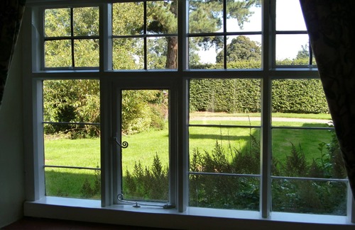 Acrefair House | A Grade II* Spacious Country House Nestled In The Foothills Of North Wales