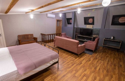 Chugureti Hotel | A great choice for travelers interested in scenery, walking and architecture