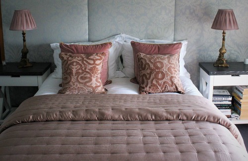 Chichester House | A harbour hideaway - ideal for families and groups