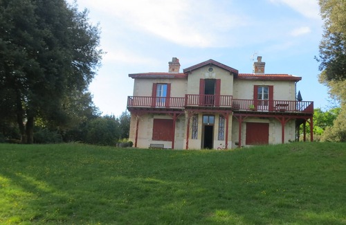 Saint-Georges-de-Didonne Apartment | A haven of peace and greenery by the sea