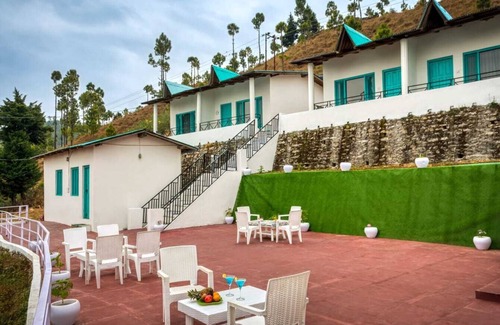 Ranikhet Villa | A heavenly himalayan getaway in complete solitude on a hill
