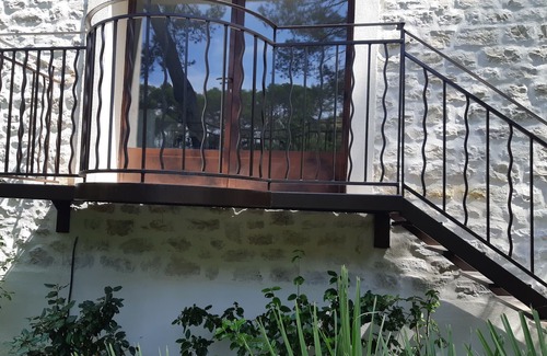 Saint-Etienne-du-Gres House | A hidden paradise in the beautiful surroundings of Saint-Remy-de-Provence!