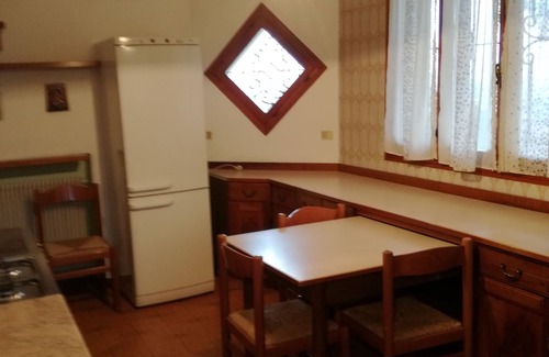 Cornuda House | A house in the vineyard