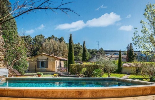 L'Isle-sur-la-Sorgue House | A jewel at the river's edge