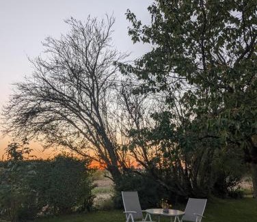 Huisnes-sur-Mer Bed & Breakfast | A l'ombre du Mont Saint Michel - Bed & Breakfast, Chambres d'hôtes