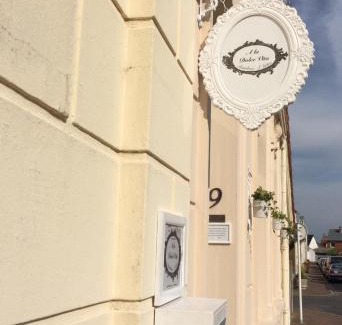 Bleriot-Plage House | A La Dolce Vita