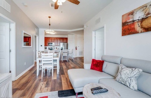 Florida Central Atlantic Coast Apartment | A Lake View Top Floor Condo! Sparkling & Modern