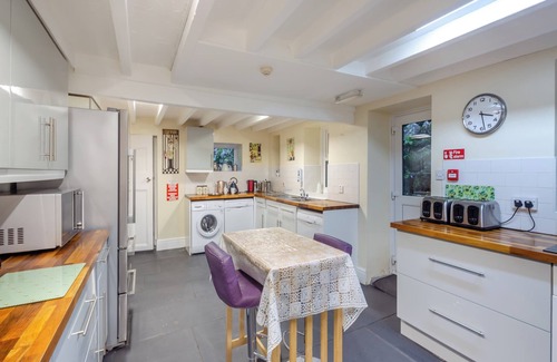 Harlech Cottage | A large detached mansion with open fire and cinema room.
