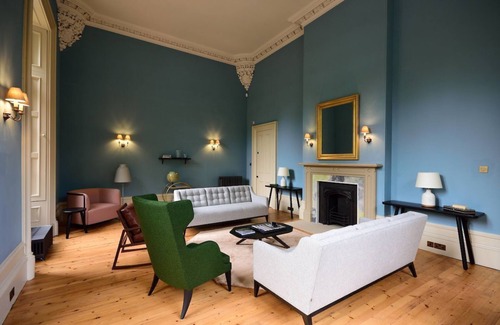 Isle of Lewis Cottage | A lews castle that sleeps 2 guests in 1 bedroom