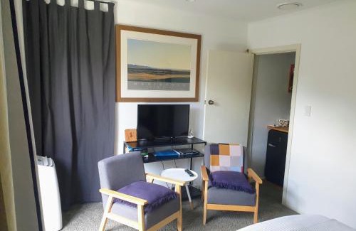 Napier Apartment | A little bit of country on the city's doorstep