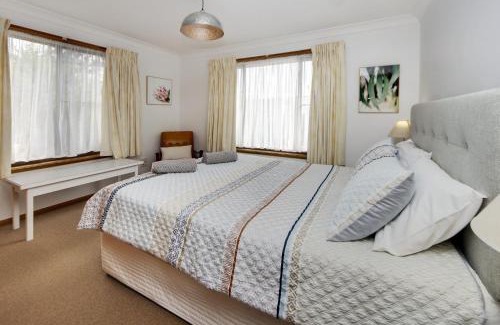South West Rocks Villa | A Little Getaway - 17 Lawson St SWR