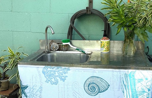 Kahuku House | A little piece of Aloha at our North Shore Tiny Hale