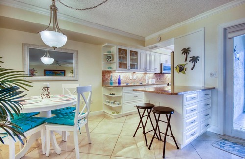 Bonita Springs Condo | A Little Slice of Paradise !