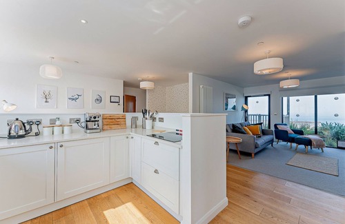 Pistyll Apartment | A llyn peninsula that sleeps 5 guests in 2 bedrooms