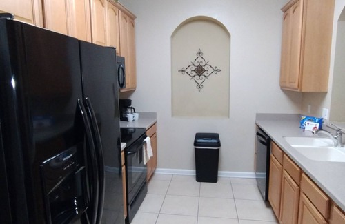 Florida Central Atlantic Coast Condo | A+ Location - Minutes to all Parks & next to Orange County Convention Center