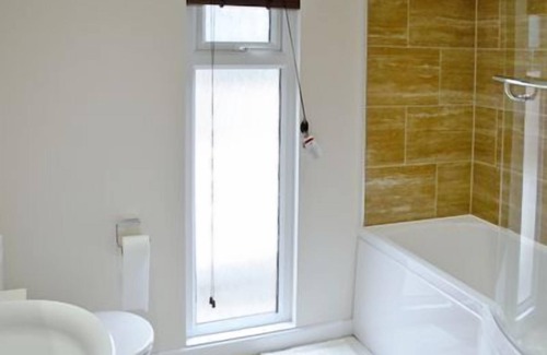 Cornwall Cabin | A Lodge set in a Quiet Location with country Views