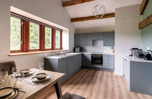 Skipton Cottage | A long ashes park that sleeps 6 guests in 3 bedrooms